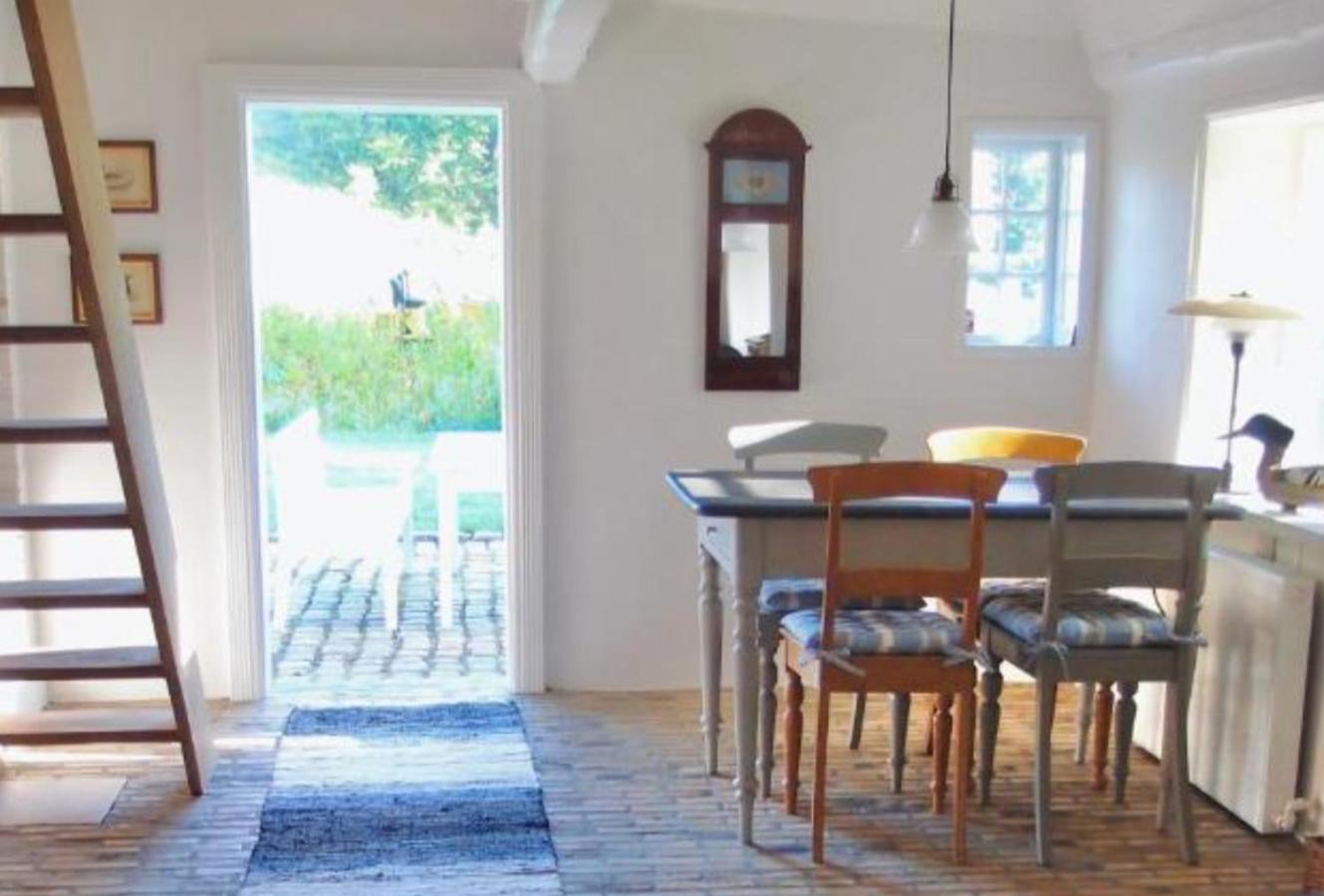 Lillemollens Bed & Breakfast Orbaek  Exterior photo