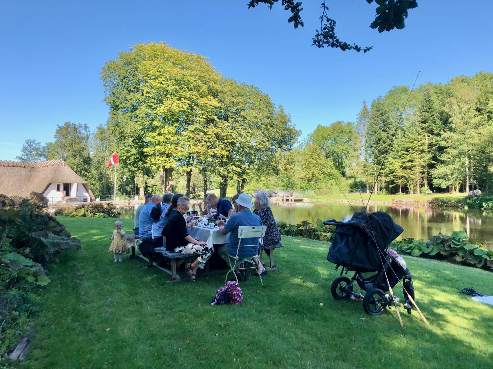 Lillemollens Bed & Breakfast Orbaek  Exterior photo